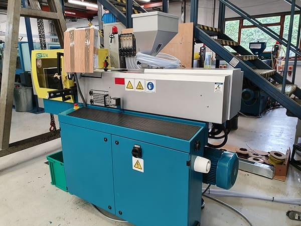 Pentagon new BOY 22A moulding machine