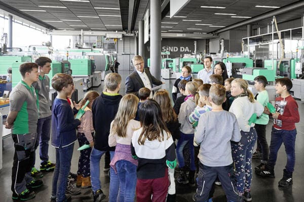  “Fridays for Future” Kids Visit Arburg