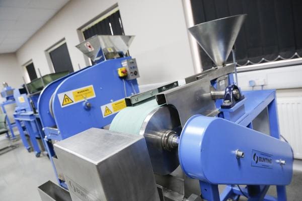 Bunting-Redditch: Laboratory Rare Earth Roll Separator in the Mineral Processing Laboratory 