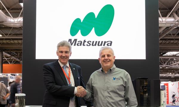 Left Roger Howkins, Managing Director at Matsuura Machinery Ltd and on the right: Michele Marchesan, Chief Operating Officer at Roboze