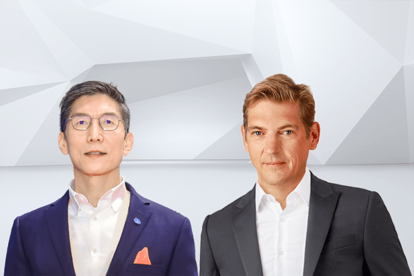 Left, Xiaojun Cui, Xiaojun Cui: New Head of KraussMaffei’s New Machines Business, Right, Lars Hoppe: New Head of KraussMaffei’s New Machines Operations
