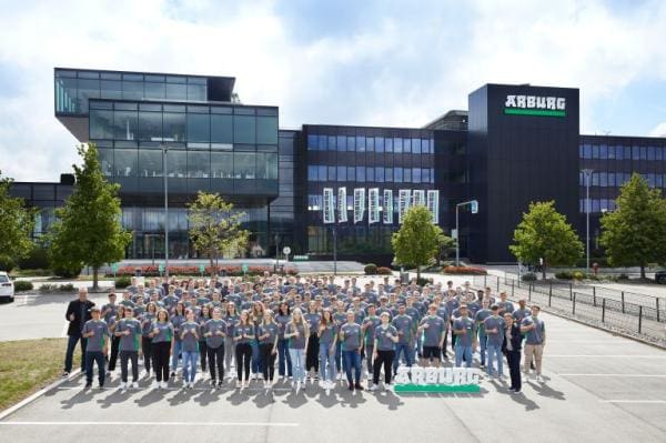  More Than Ever Before: 106 New Junior Staff at Arburg