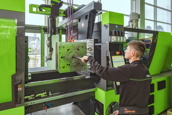  ENGEL – Faster Mould Set-Up, More Efficient Production