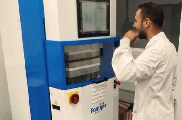  Compact Yet Powerful: AFC Energy Enhances Research Capabilities with LabEcon from Fontijne Presses