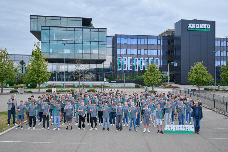  75th Year of Training – 75 New Trainees and DHBW Students Join Arburg