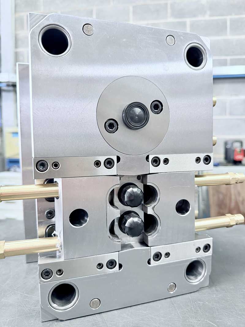 Pilot tool manufactured by Tekniplaz for high volume injection moulding programme